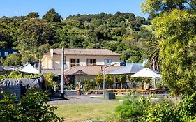 The Grand Hotel & Bar - Akaroa